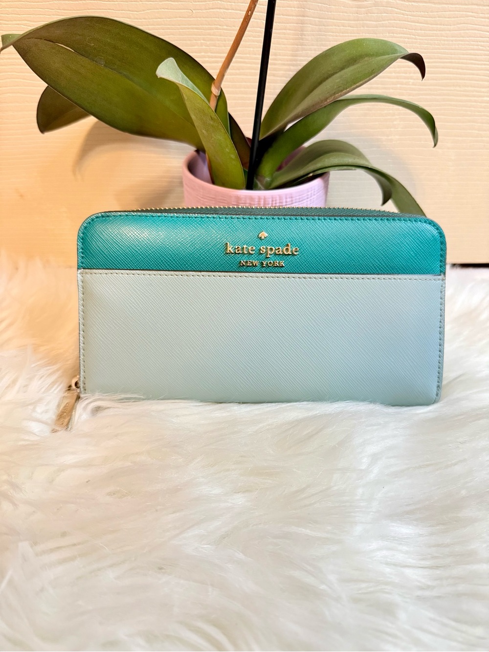 Kate Spade New York Two-Tone Teal and Light Blue Zip Wallet